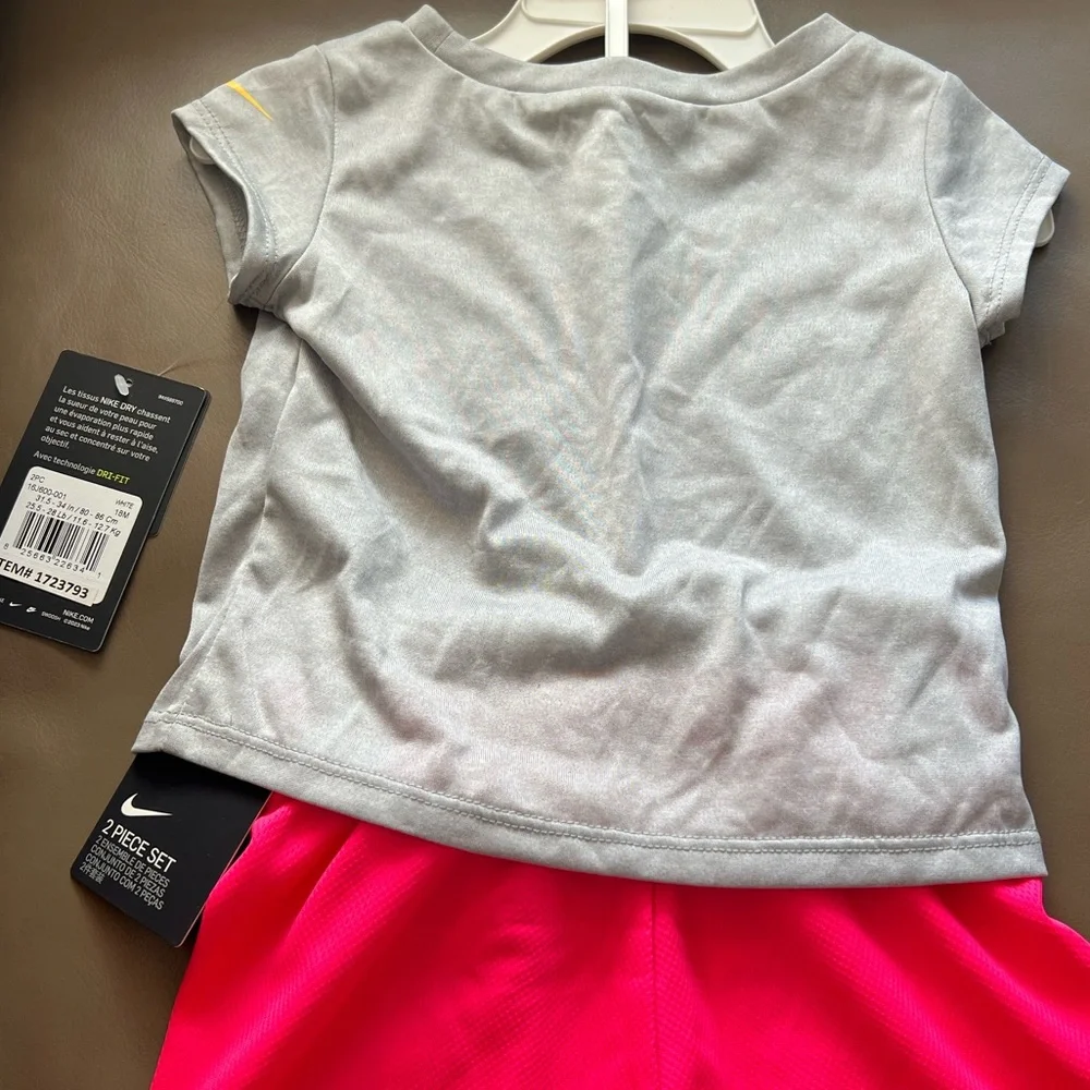 Nike Infant/Toddler Girls' 2-Piece Dri-FIT Short Set 💕🩶 - Picture 12 of 14